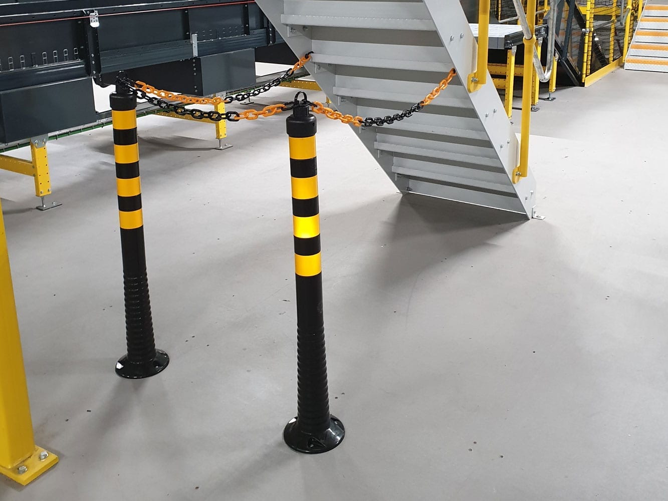 brandsafe-flexible-delineator-chains-absperrkette-25-m image 3