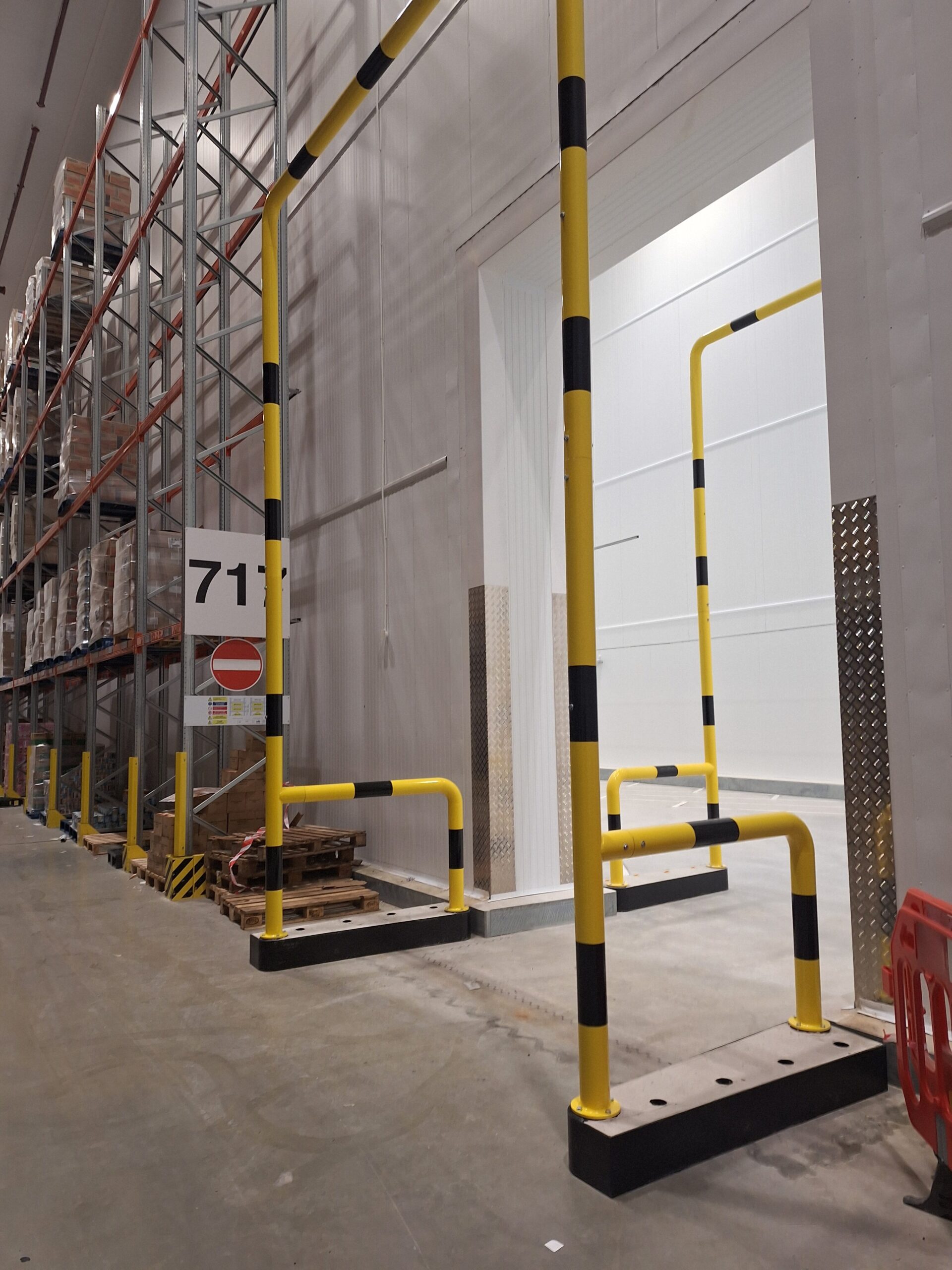 brandsafe-giraffe-goalpost-system-tor-anfahrschutz-stahl image 6