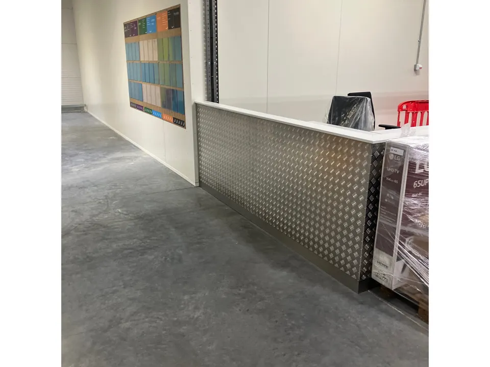 brandsafe-building-protection-riffelblech-alu-5-bar-rutschfest image 1