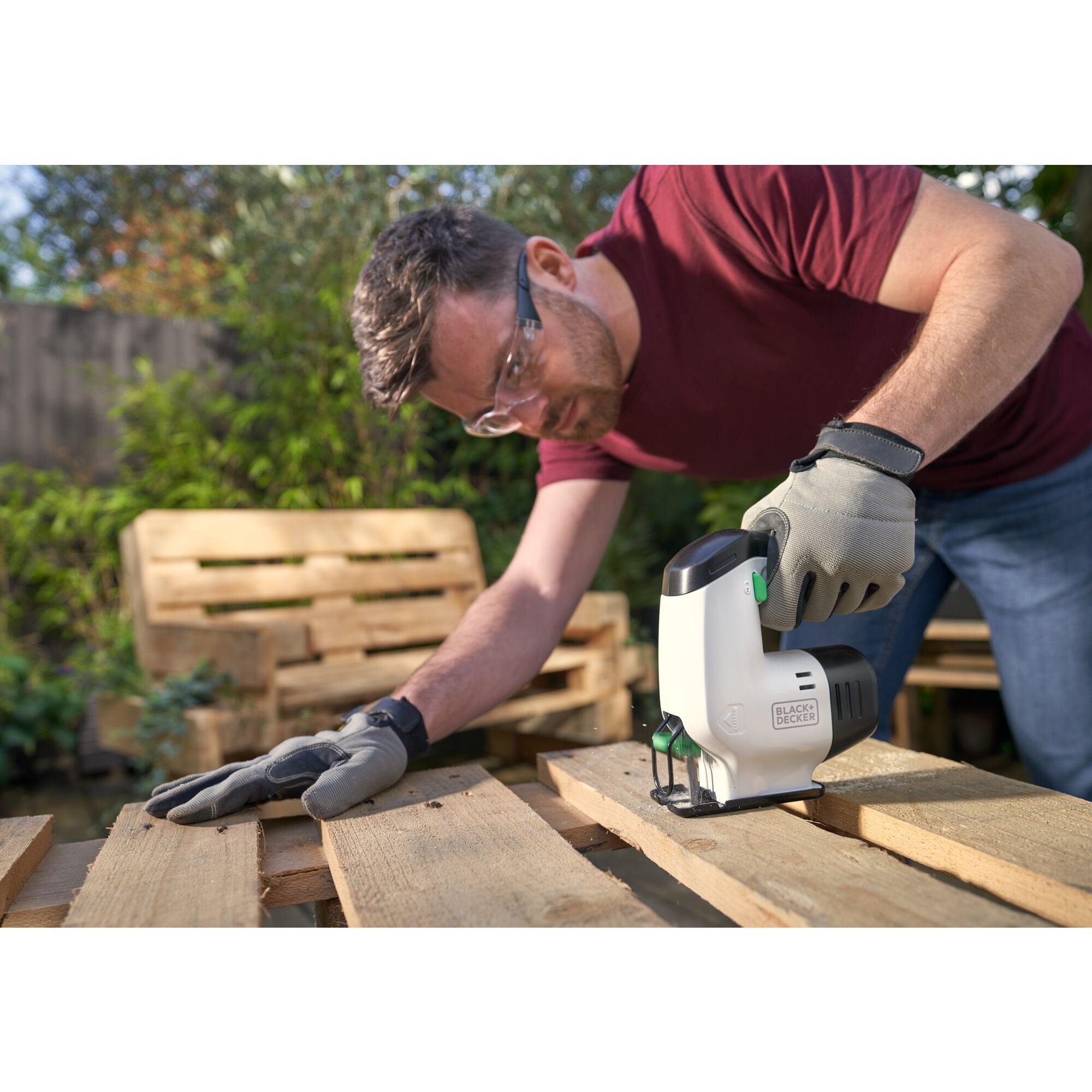 black-decker-reviva-12v-max-akku-stichs-ge-leicht image 2