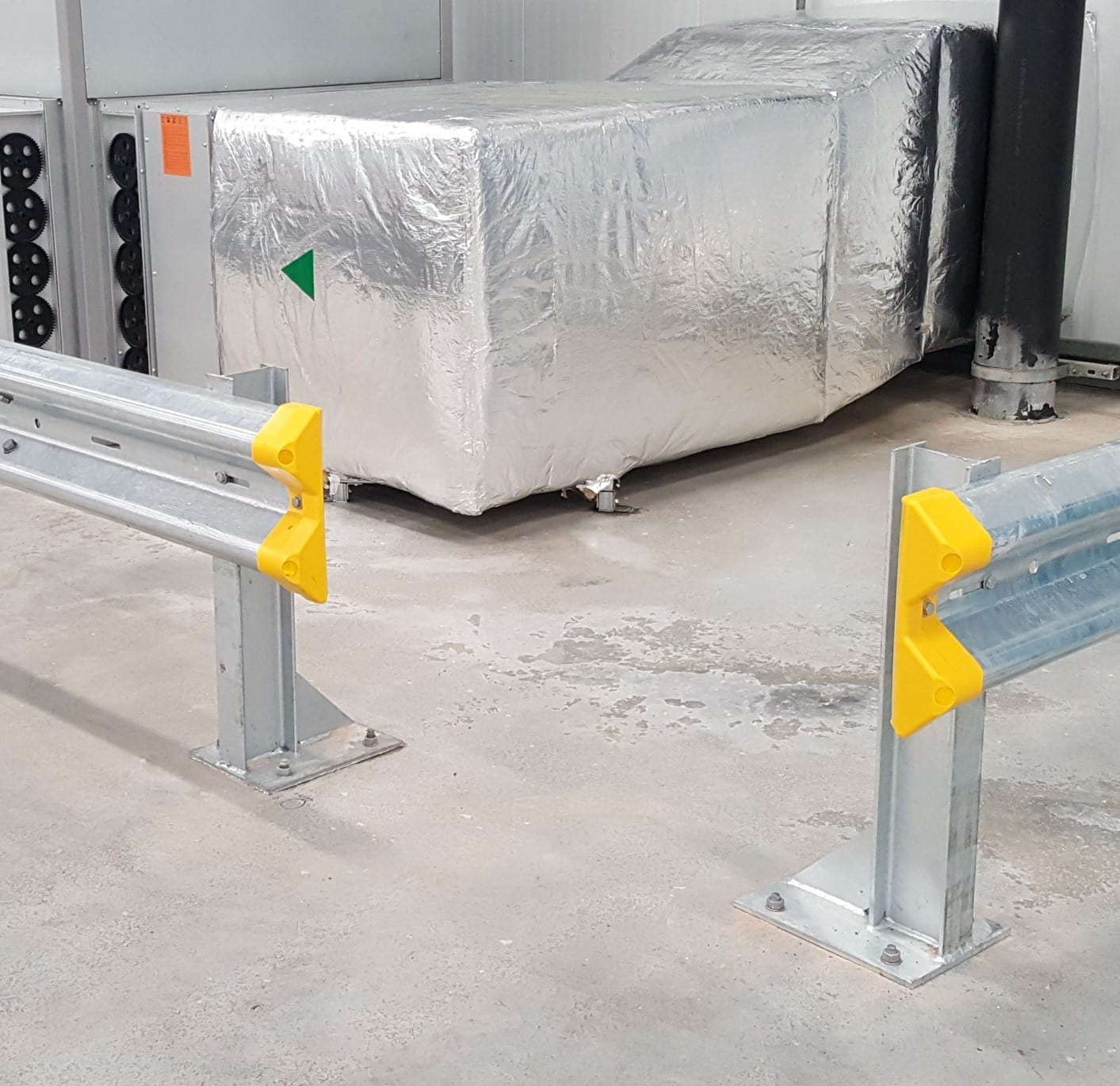 brandsafe-armco-safety-end-leitplanken-abschluss-gelb image 1