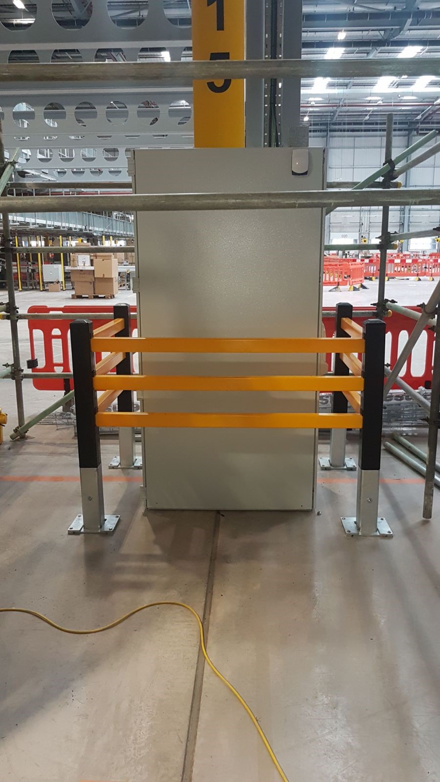 brandsafe-seg-schutzbarriere-demontierbar-hdpe-gelb-schwarz image 5