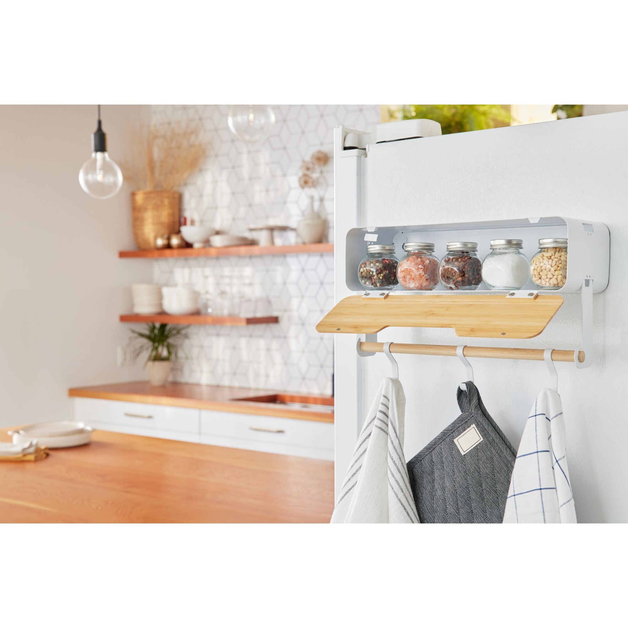 black-decker-storage-h-ngeregal-wei-mit-t-r-magnet image 2
