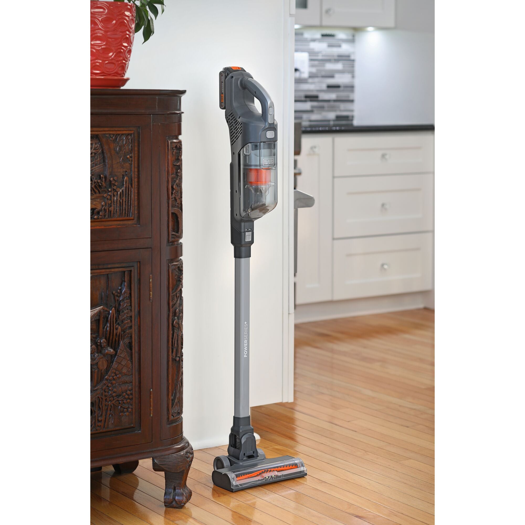 black-decker-powerseries-20v-max-stielstaubsauger-grau-orange image 3
