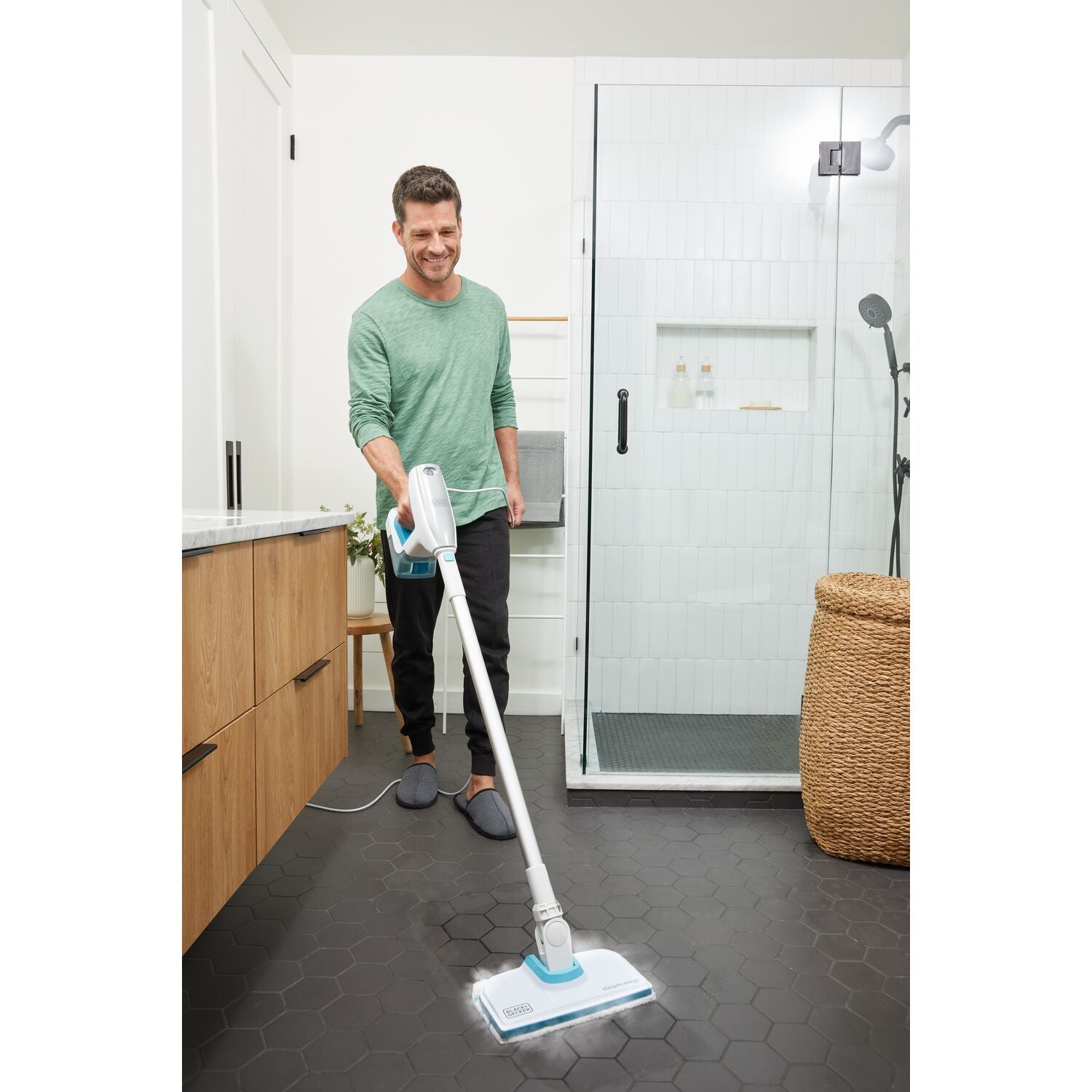 black-decker-multipurpose-hand-dampfreiniger-mit-6-aufs-tzen image 2