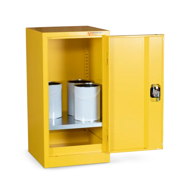 armorgard-safestor-hfc4-gefahrstoffschrank-eint-rig-30-min image 1