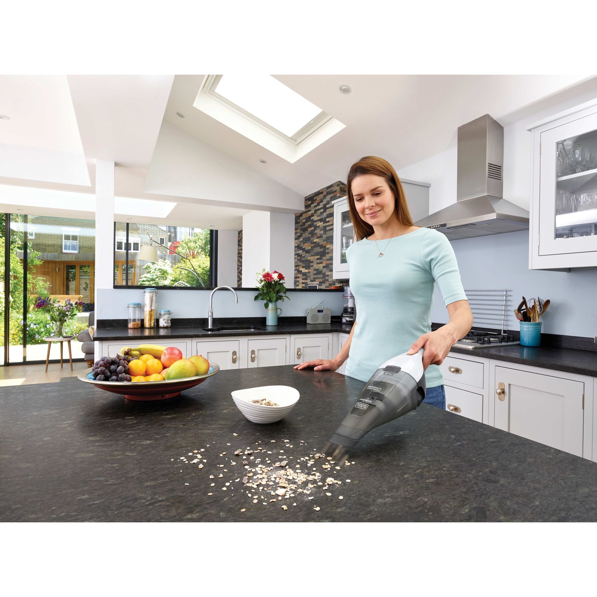 black-decker-dustbuster-handstaubsauger-lithium-ionen-akku image 2