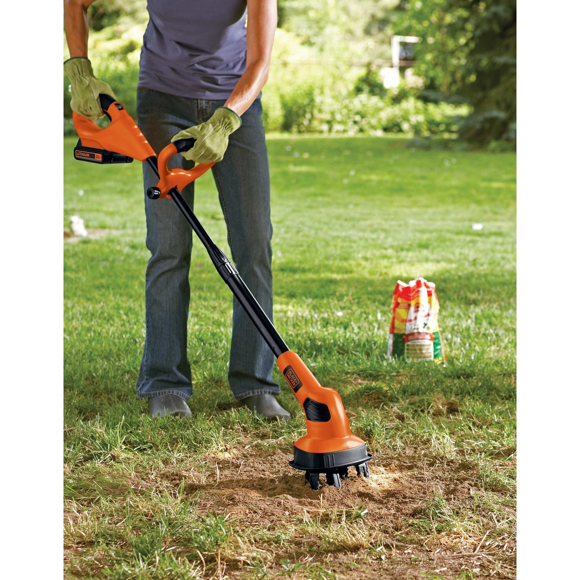 black-decker-outdoor-20v-max-gartenhacke-mit-akku image 3