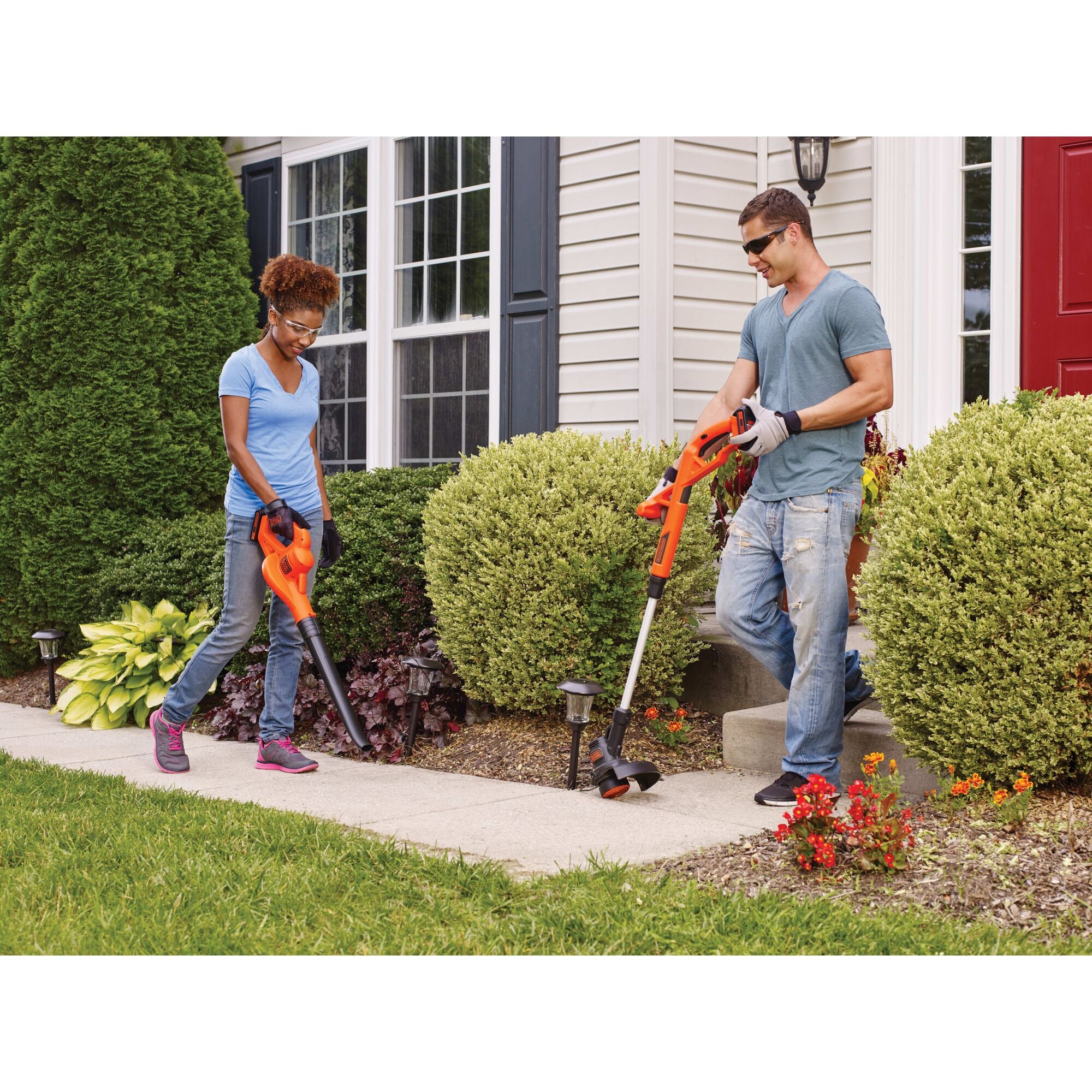 black-decker-20v-max-rasentrimmer-laubbl-ser-set-2-akkus image 2