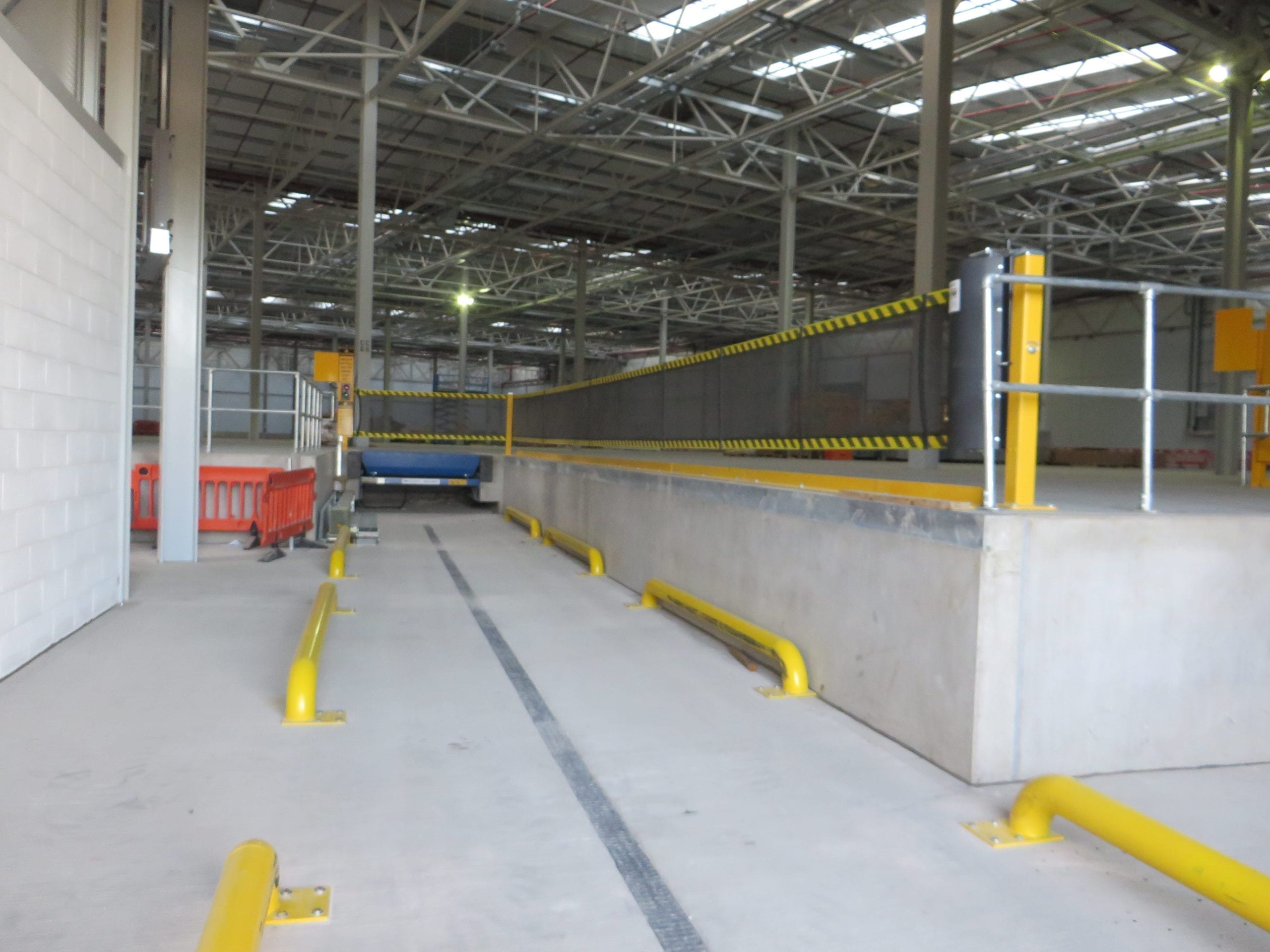 brandsafe-traffic-hgv-dock-radf-hrung-spurf-hrung-stahl-gerade image 1