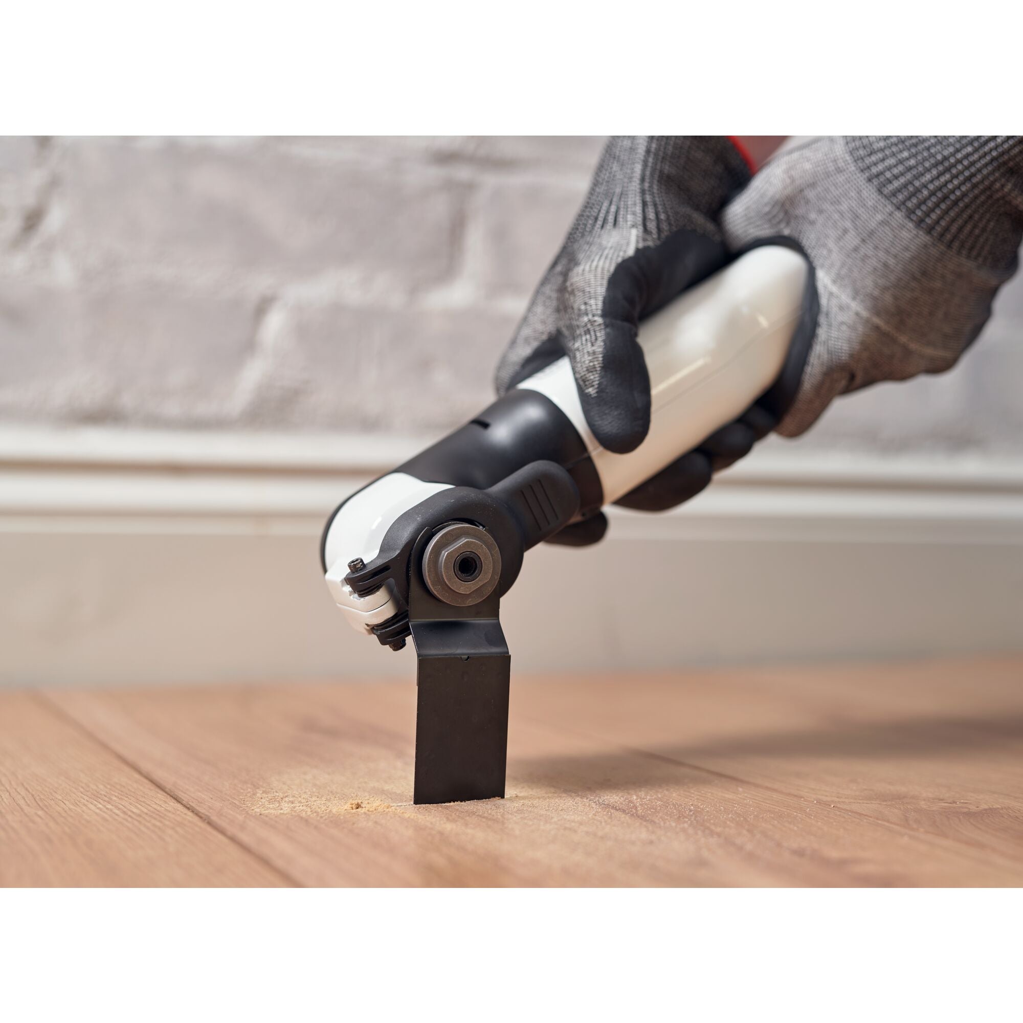 black-decker-reviva-multitool-12v-max-akku-oszillierend image 3