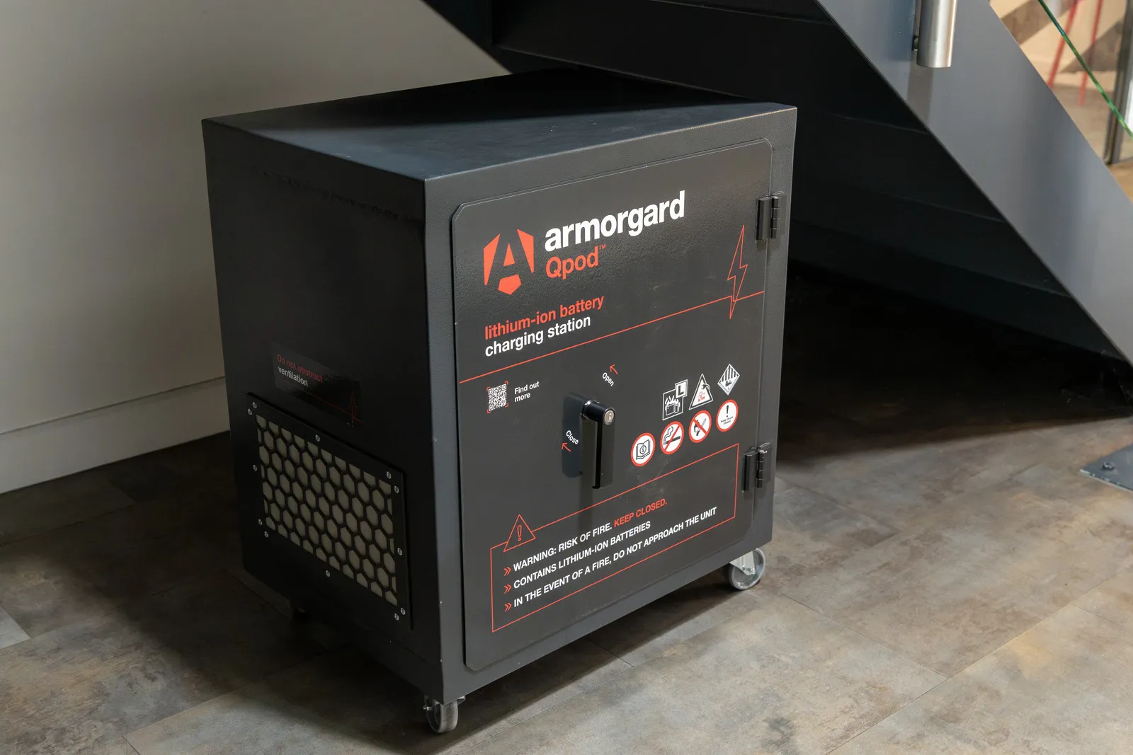 armorgard-qpod-qp1-akkuschrank-f-r-li-ion-akkus image 6