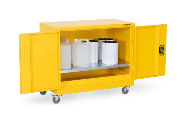 armorgard-safestor-hmc1-gefahrstoffschrank-mobil-mit-rollen image 1