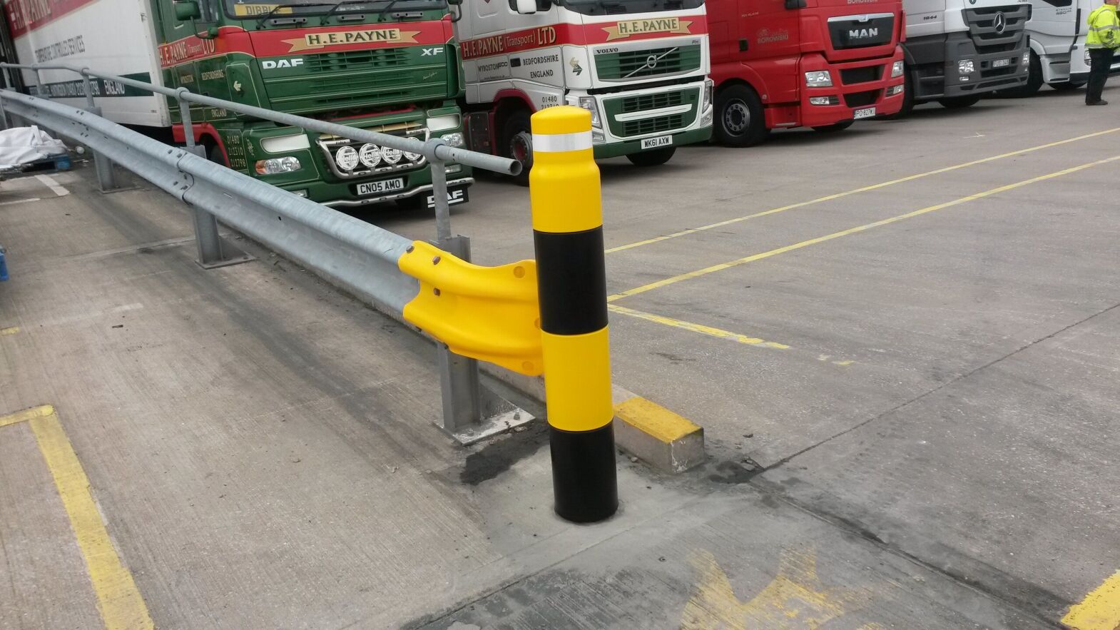 brandsafe-heavy-duty-poller-zum-einbetonieren-rammschutz image 2