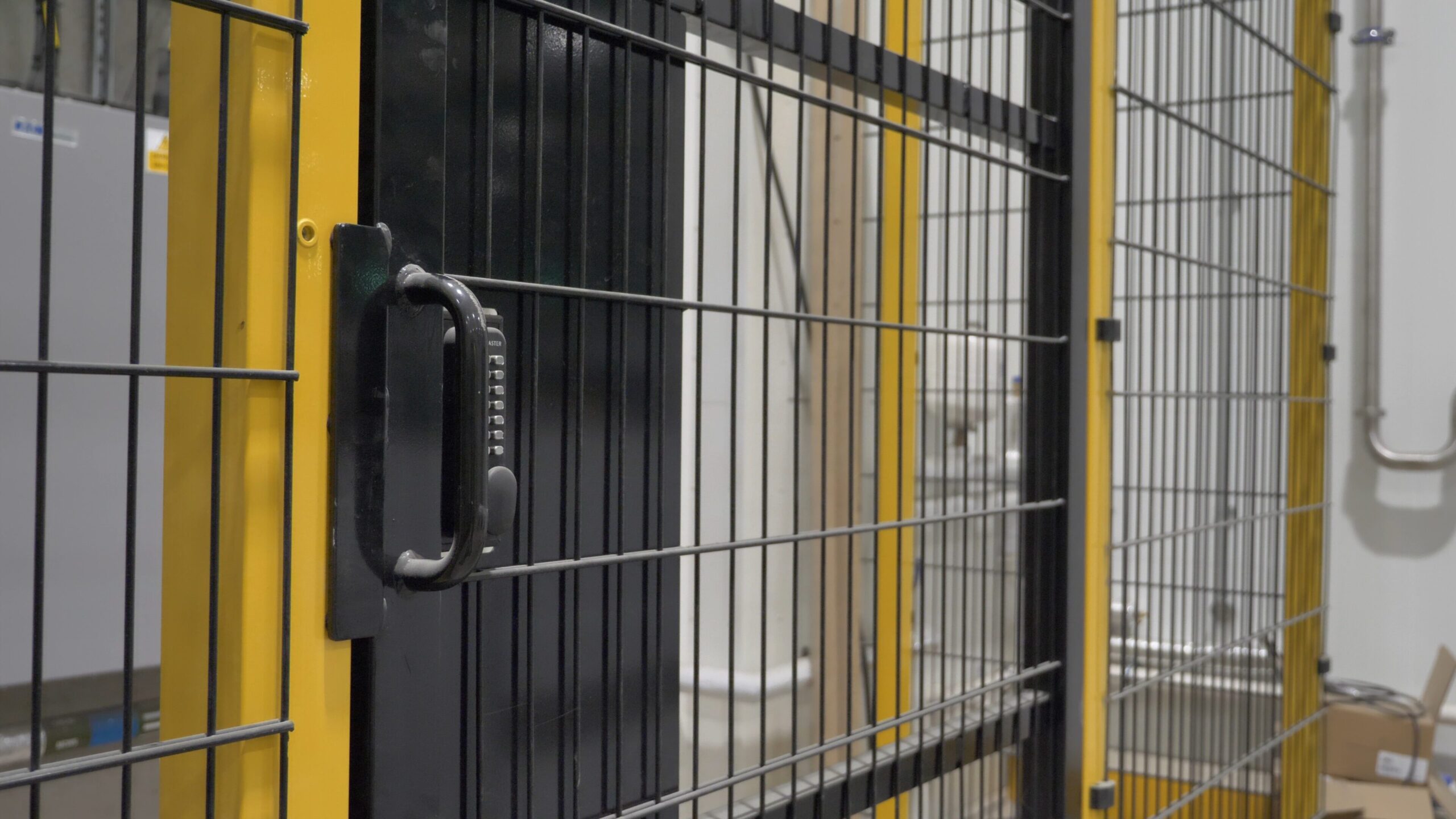brandsafe-security-caging-fencing-schutzzaun-modular-2050-mm image 4