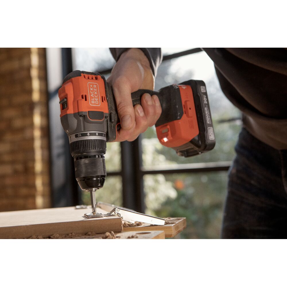 black-decker-power-tools-20v-brushless-bohrschrauber-set-13mm image 2
