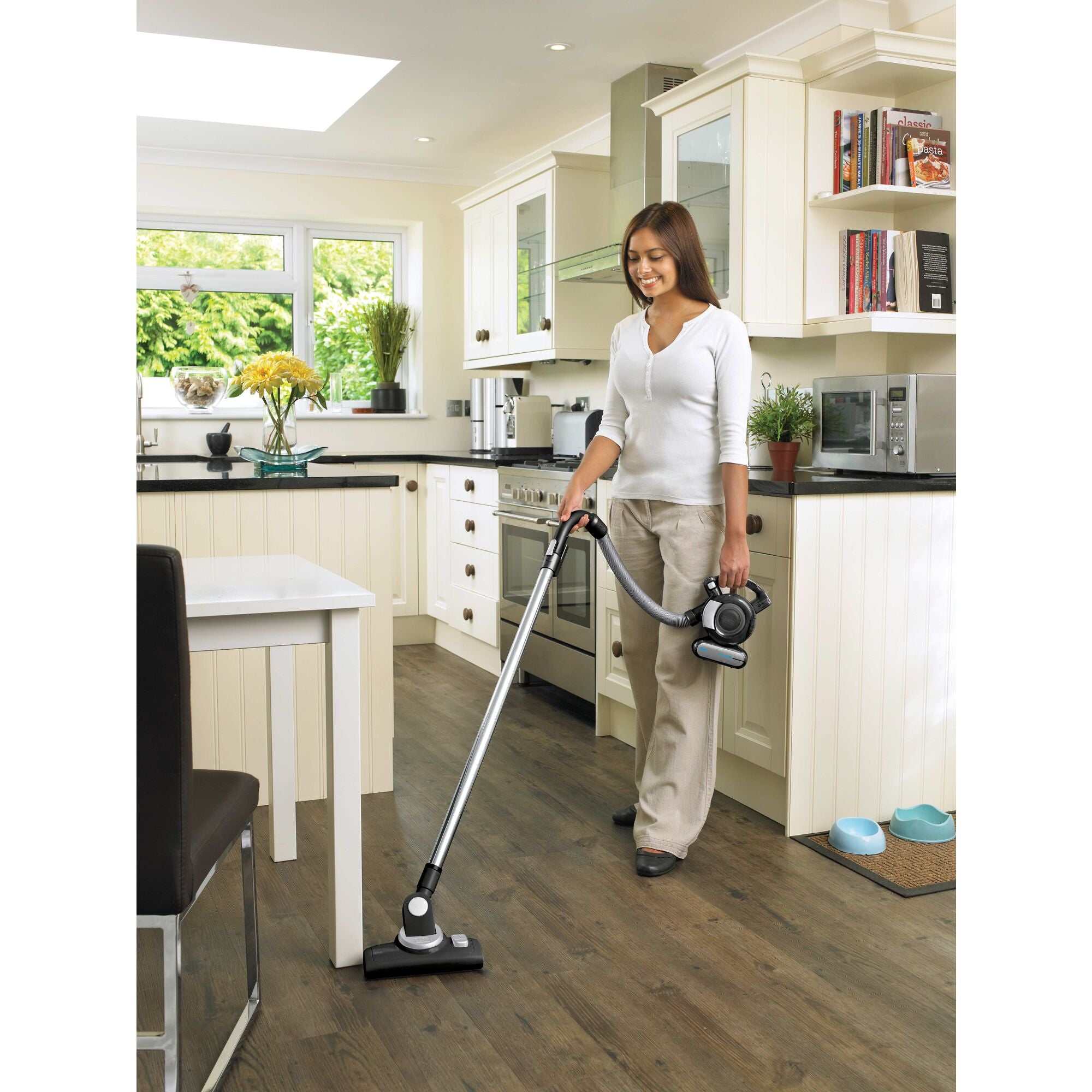 black-decker-dustbuster-flex-20v-handstaubsauger-mit-schlauch image 2