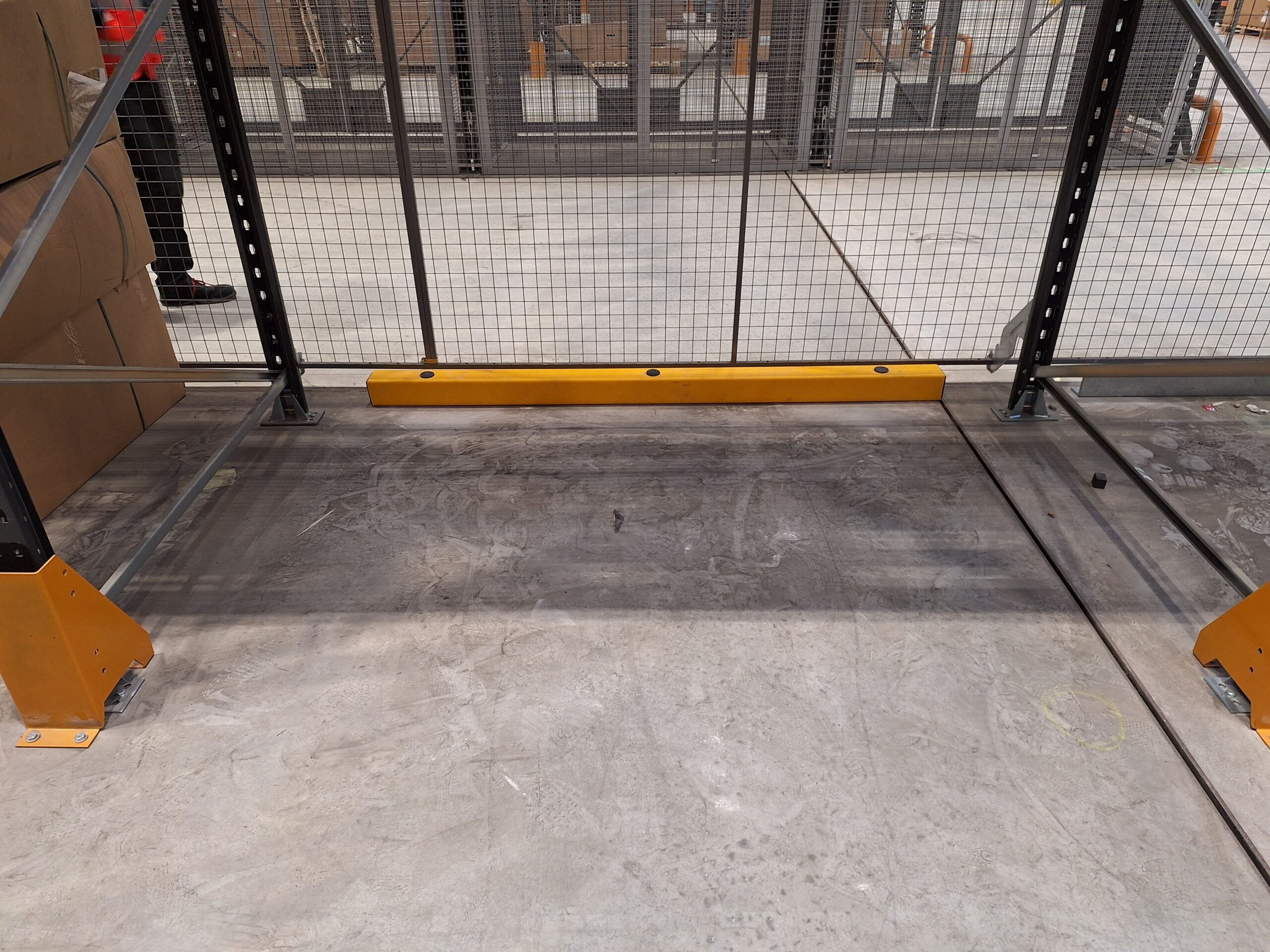 brandsafe-racking-protection-floor-rail-bumper-rammschutz image 4