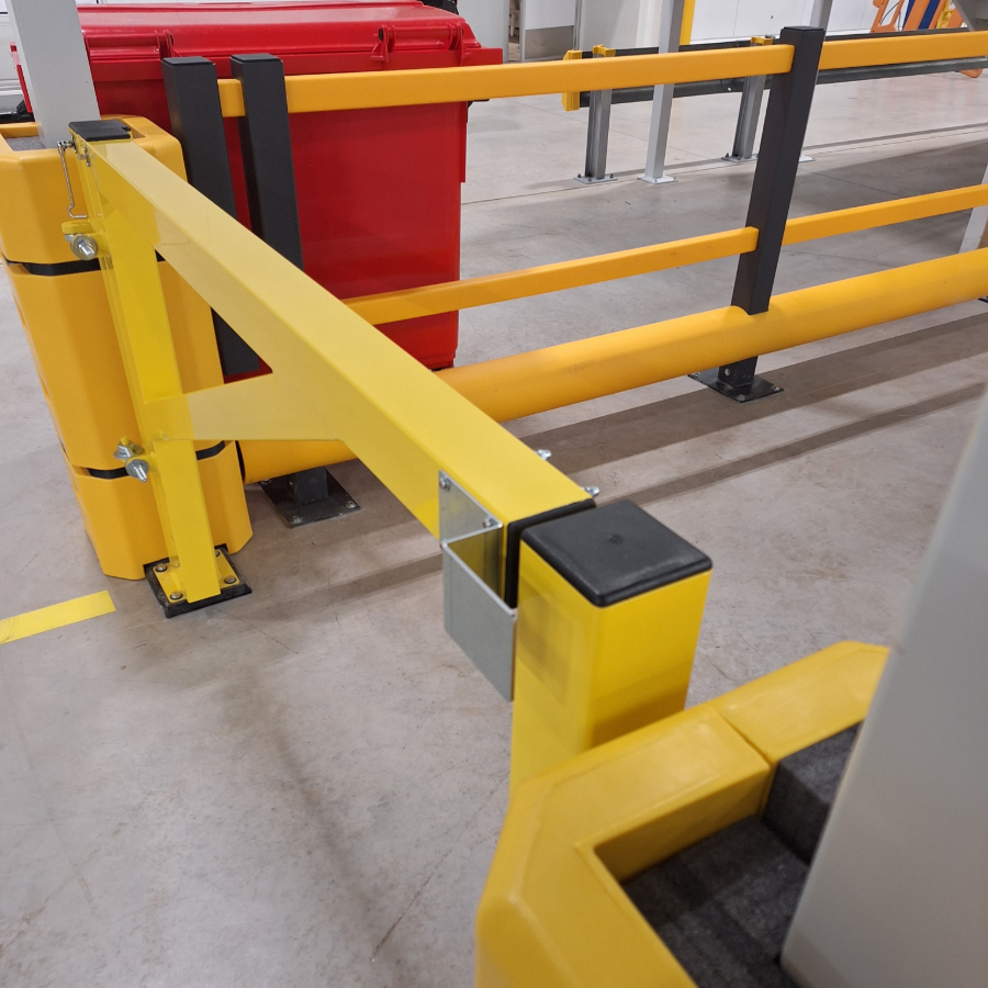 brandsafe-safety-barriers-transit-gate-tor-sicherheitstor-stahl image 1