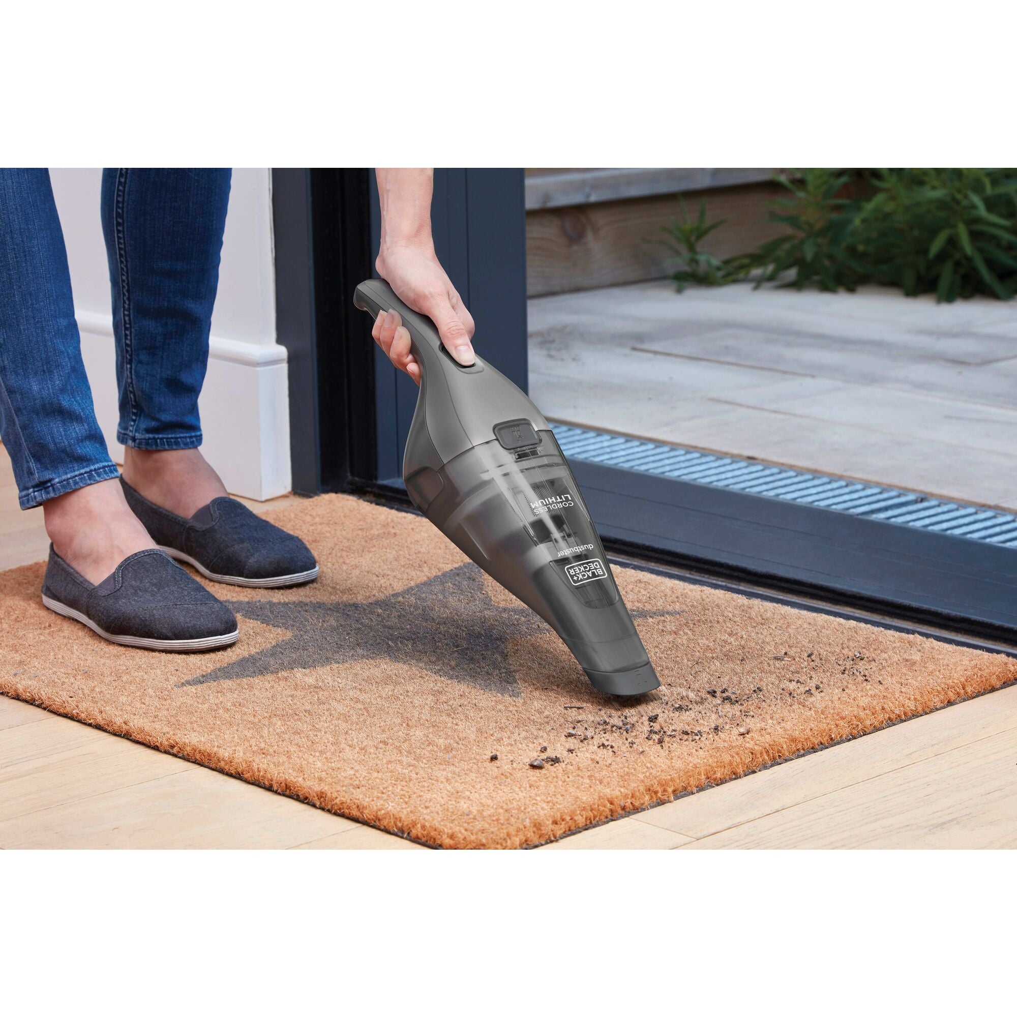 black-decker-dustbuster-quickclean-handstaubsauger-akku-2 image 2
