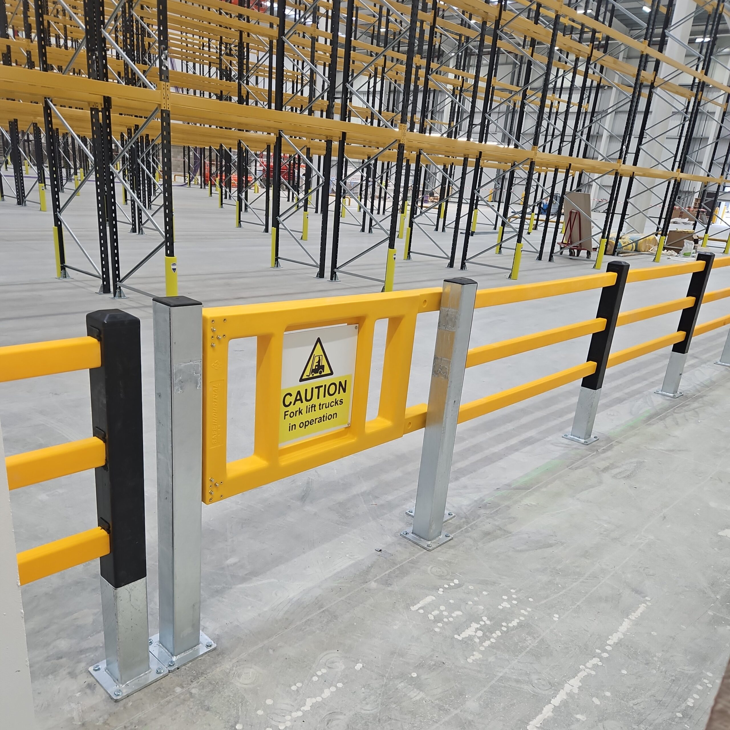 brandsafe-seg-fu-g-ngerschutz-absperrung-gelb-schwarz image 3