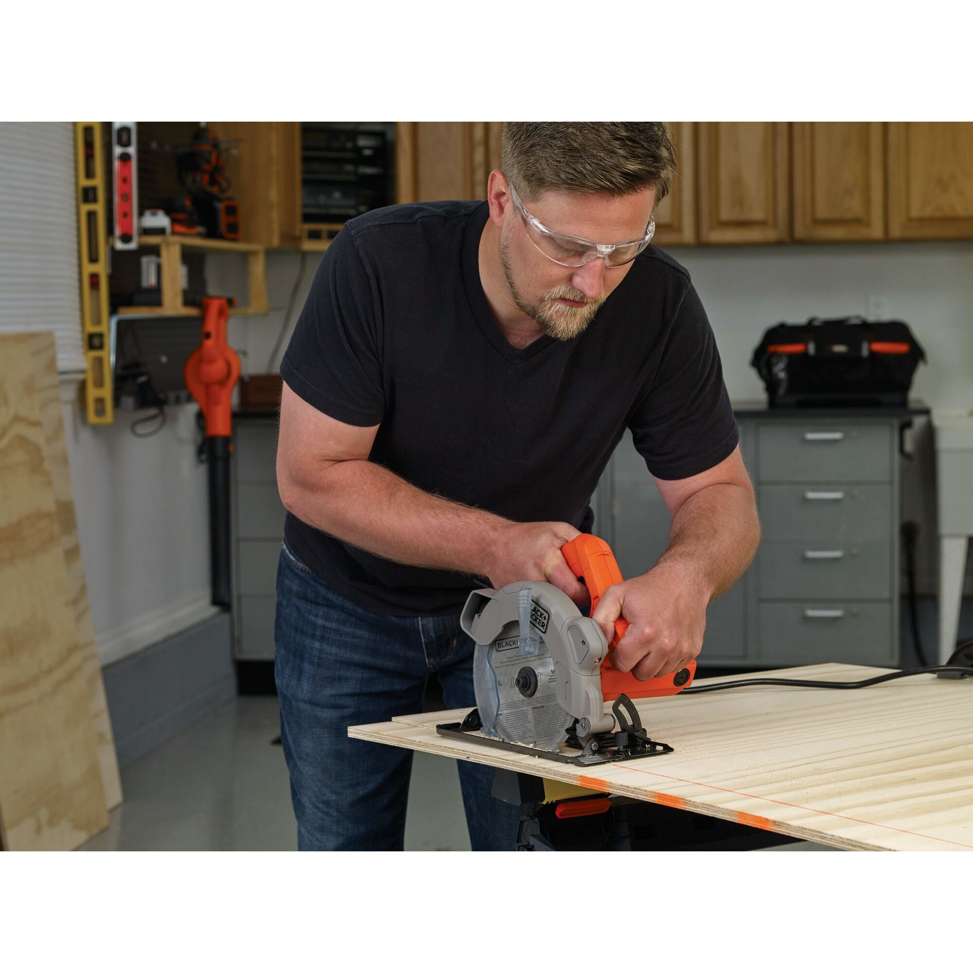 black-decker-power-tools-handkreiss-ge-184mm-laser-13a image 2