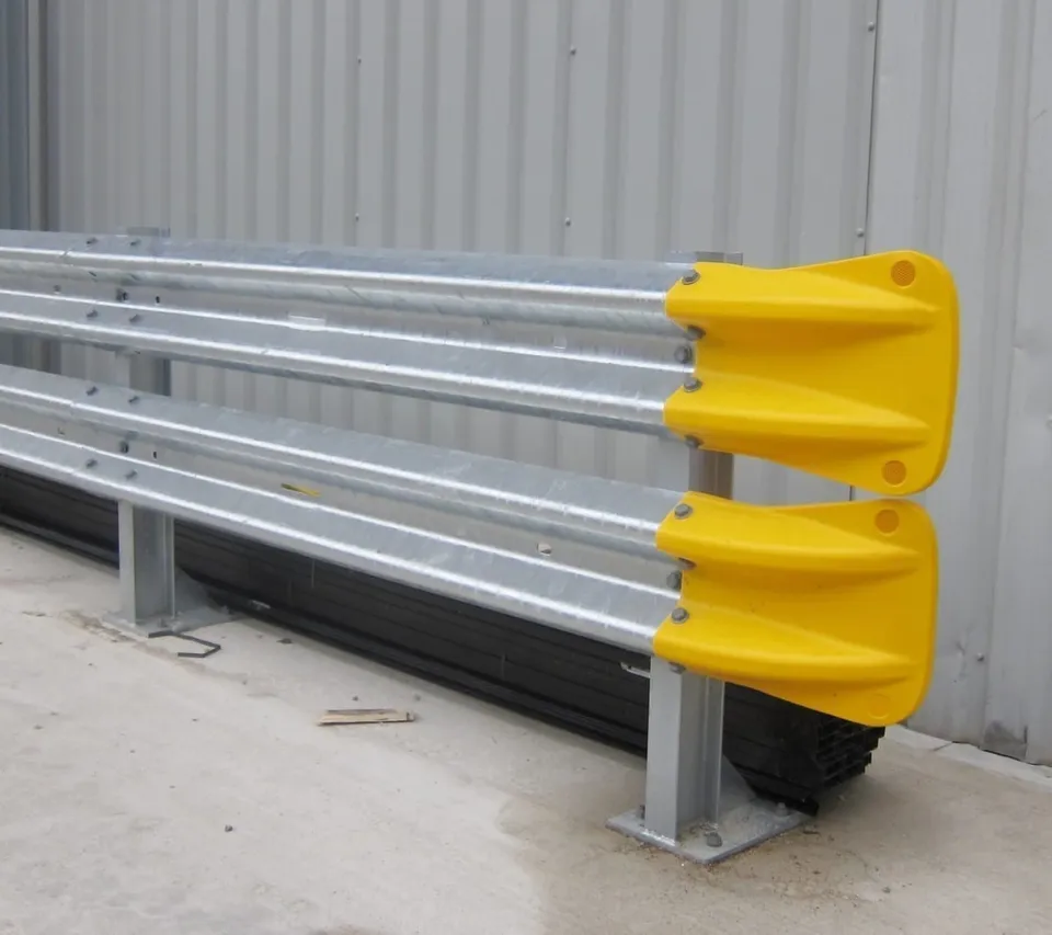 brandsafe-safety-barriers-armco-1100d-schutzplanke-stahl image 1