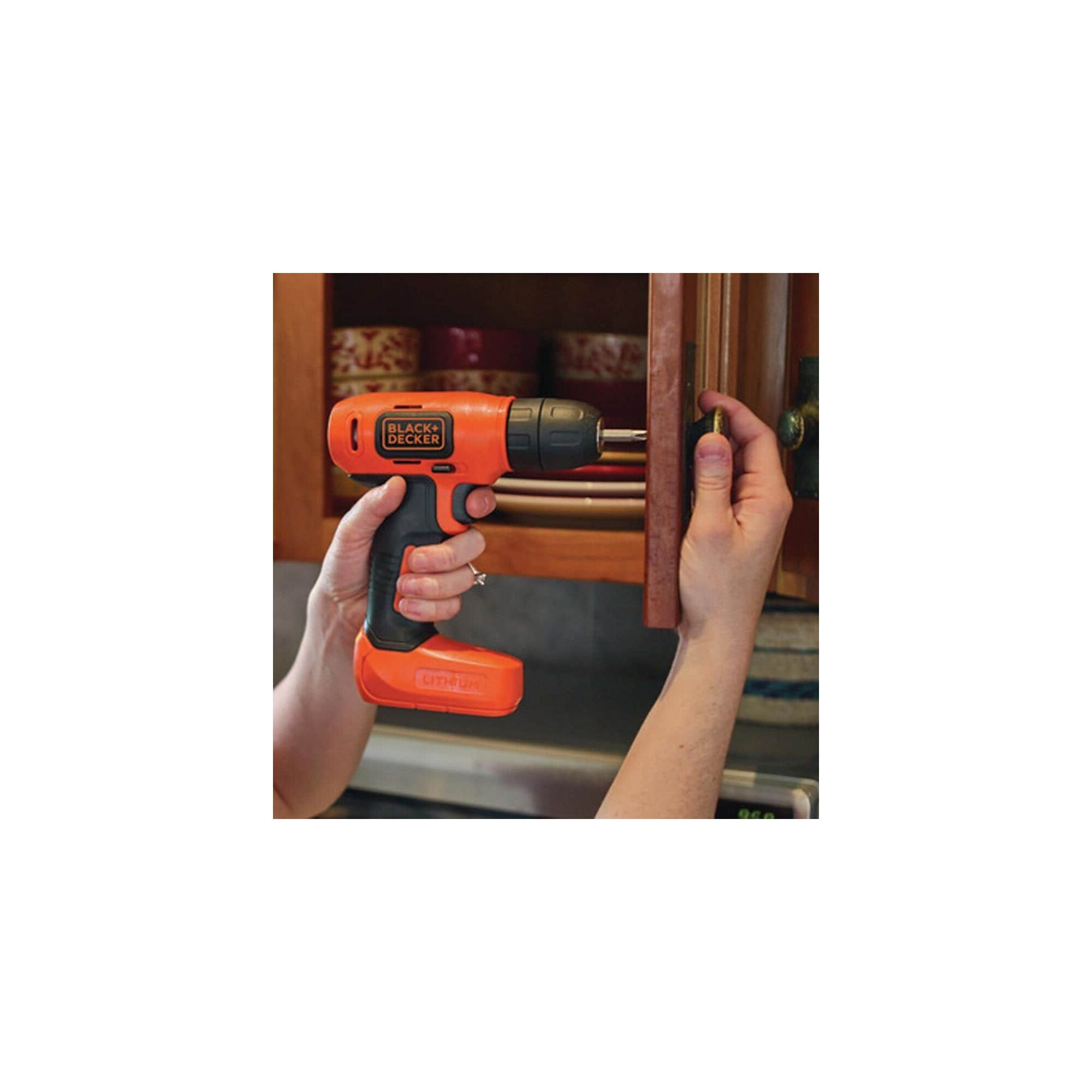 black-decker-werkzeugset-57-teilig-mit-8v-akkuschrauber image 2