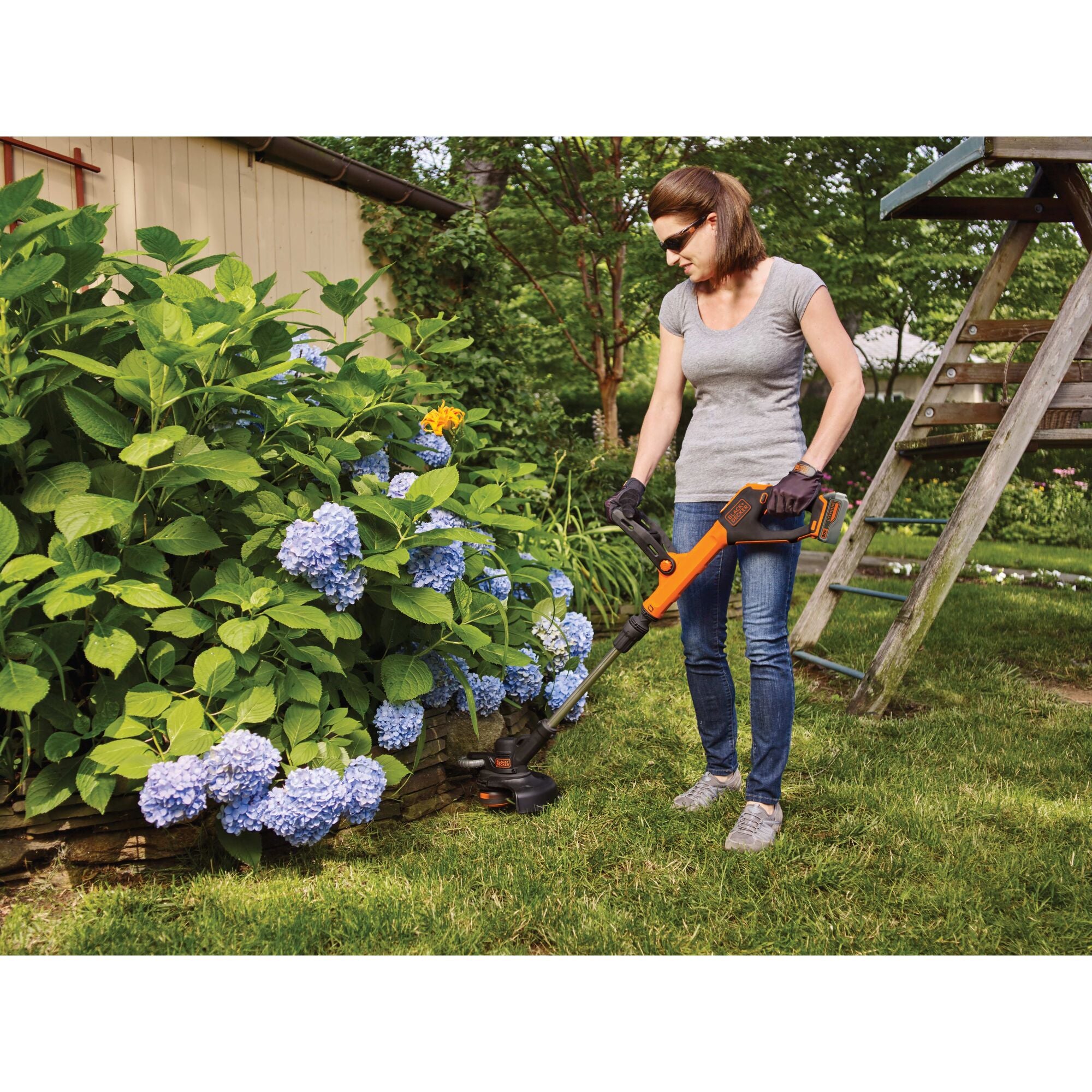 black-decker-outdoor-easyfeed-20v-rasentrimmer-mit-2-5-ah-akku image 3