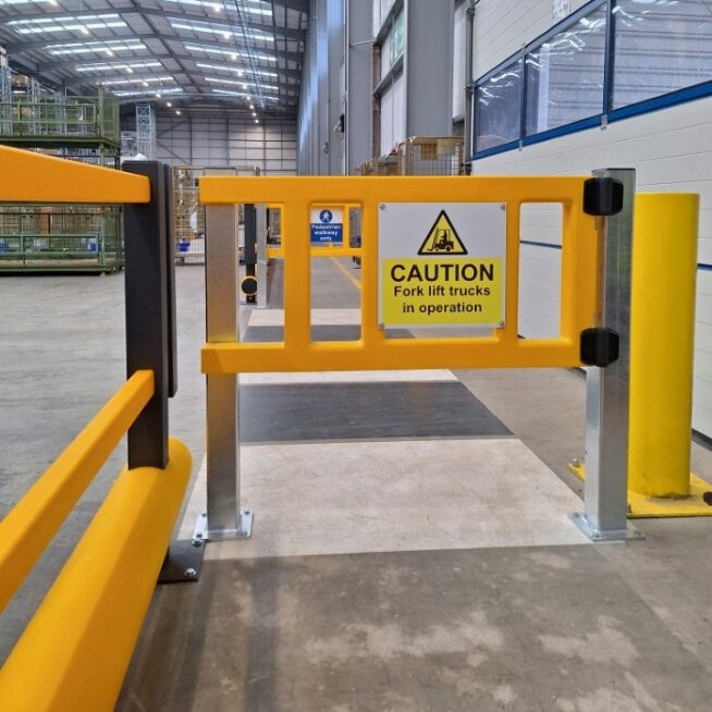 brandsafe-safety-barriers-personentor-lldpe-selbstschlie-end image 7