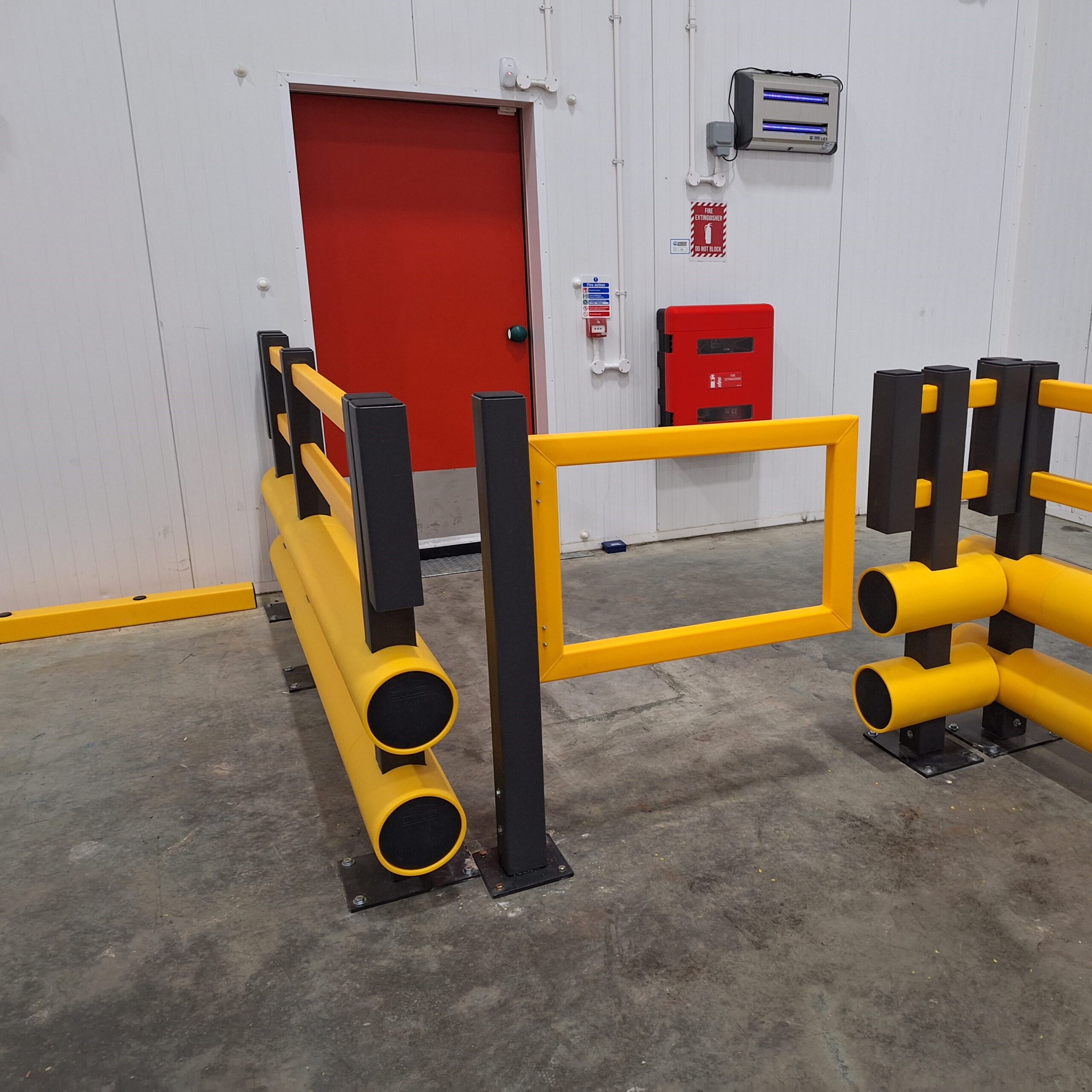 brandsafe-double-bumper-fu-g-nger-absperrung-1170-mm-hdpe image 5